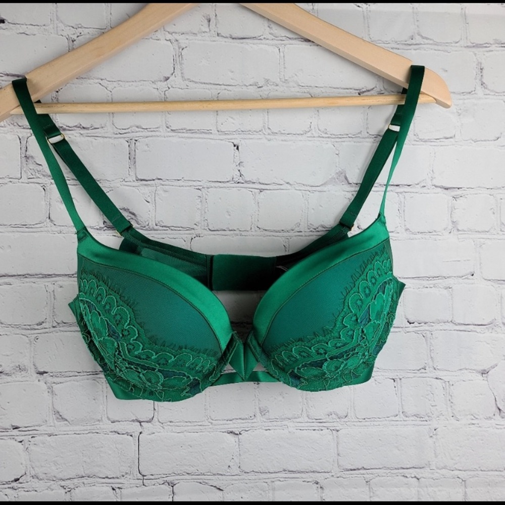 Victoria's Secret...Very sexy push up